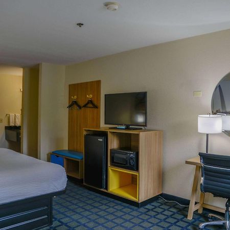 Days Inn By Wyndham Mount Vernon Ngoại thất bức ảnh